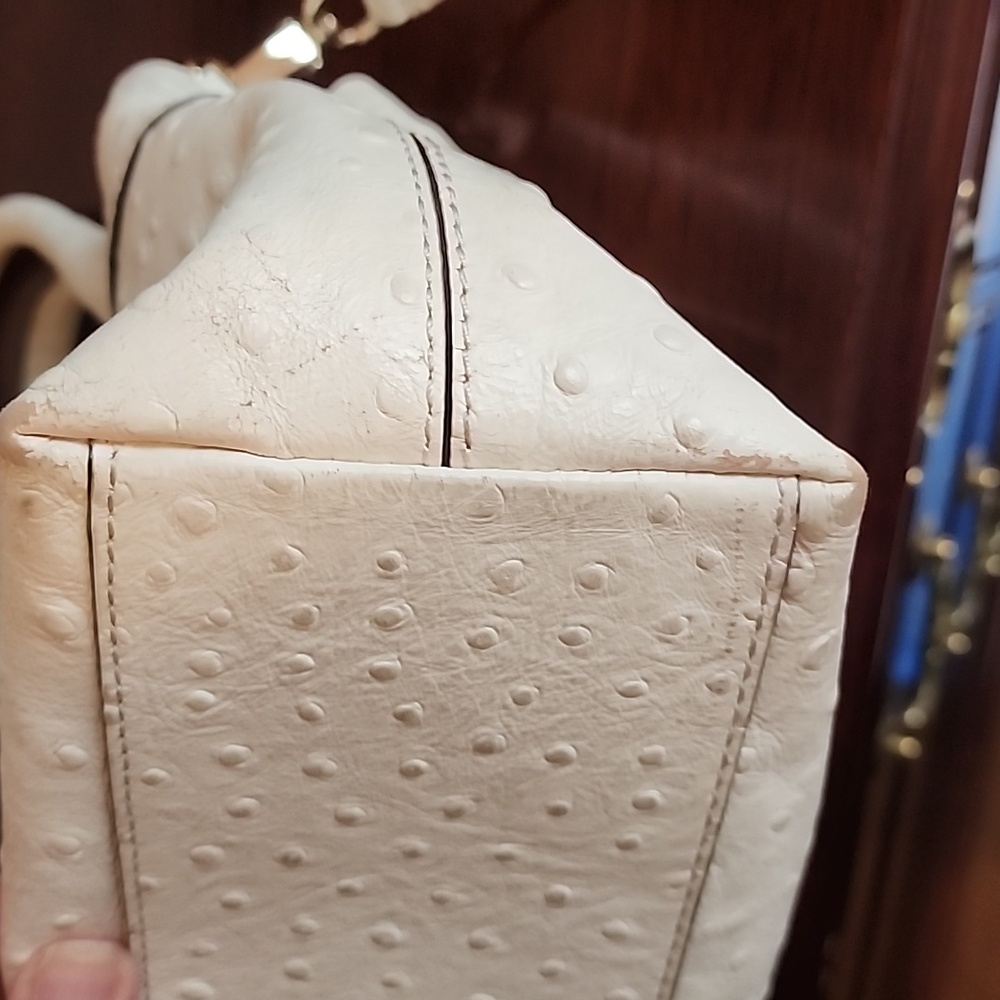 Kate Spade Charm City Cream Ostrich Bow Crossbody Satchel - Picture 10 of 10